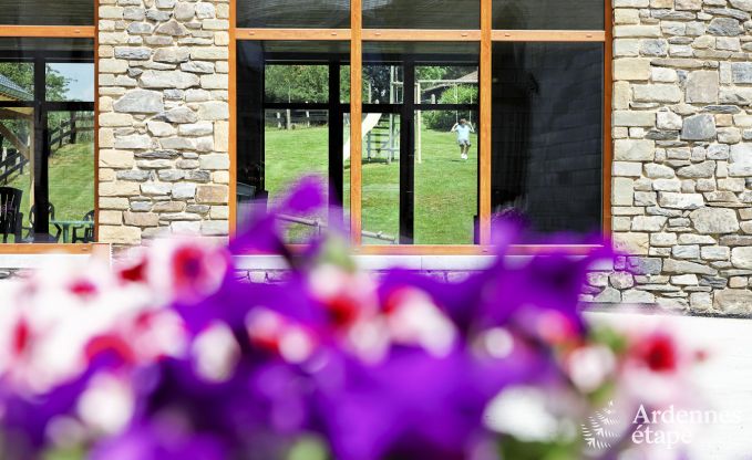 Chteau historique  Sainte-Ode pour 46 personnes, avec piscine