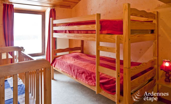 Ch�teau historique � Sainte-Ode pour 46 personnes, avec piscine