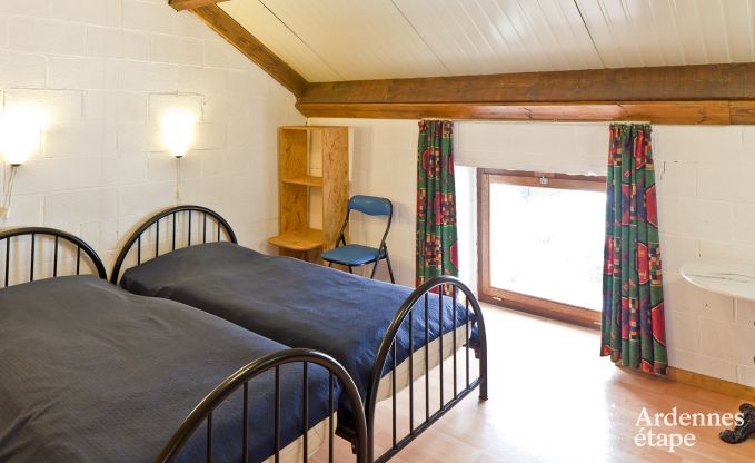 Ch�teau historique � Sainte-Ode pour 46 personnes, avec piscine