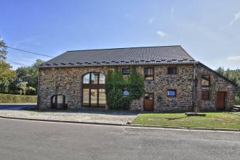 Maison de vacances à Sainte-Ode : confort pour 6 personnes en Ardenne belge