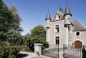 Maison de vacances 4 toiles dans un chteau-ferme  Sainte-Ode