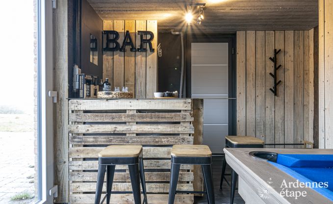 Villa � Sainte-Ode pour 14 personnes avec piscine, jacuzzi, sauna, bar et cin�ma