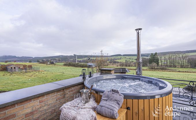 Villa � Sainte-Ode pour 14 personnes avec piscine, jacuzzi, sauna, bar et cin�ma