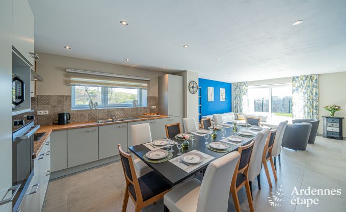 Maison de vacances familiale confortable avec piscine  Sainte-Ode, Ardenne