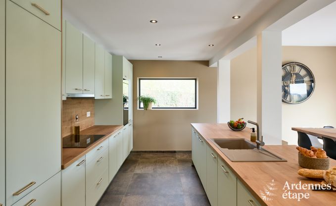 Maison de vacances Sippenaeken : charmant sjour pour 15 personnes avec jacuzzi et jardin priv en Ardenne