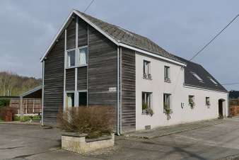 Maison de vacances pittoresque pour 15 personnes, avec espace détente, près de Somme-Leuze