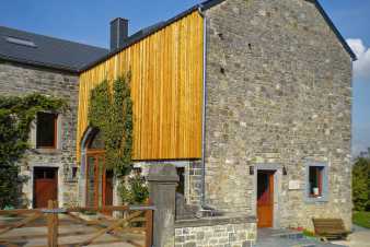 Maison de vacances confortable avec wellness pour groupes à Somme-Leuze