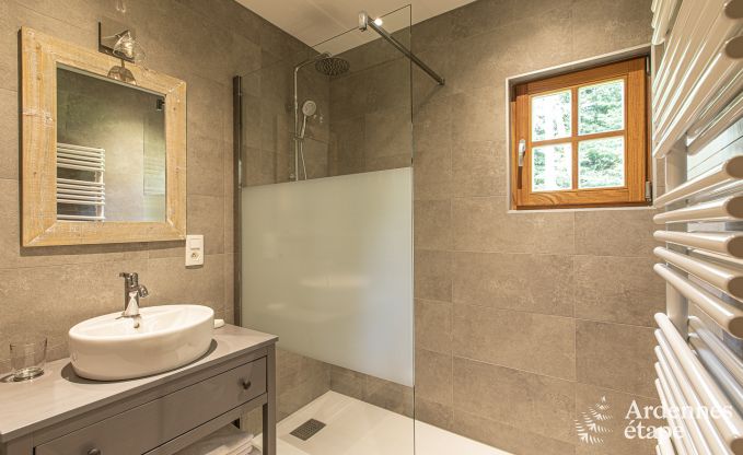 Chalet � Spa pour 4 adultes en Ardenne