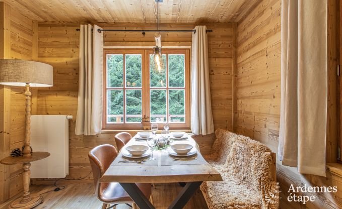 Chalet � Spa pour 4 adultes en Ardenne