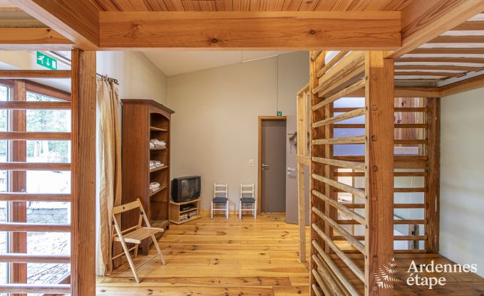 G�te insolite � Spa pour 24 personnes en Ardenne