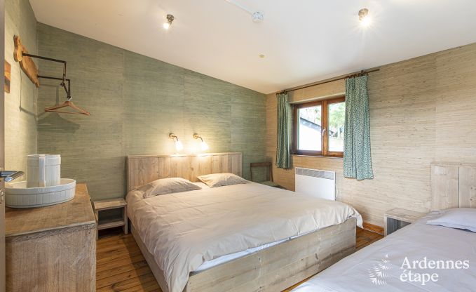 G�te insolite � Spa pour 24 personnes en Ardenne