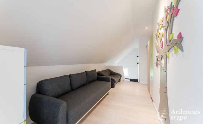 Maison de vacances spacieuse pour 8 personnes � Spa en Ardenne : 4 chambres, 2 salles de bains et terrasse priv�e � 1 km du centre-ville