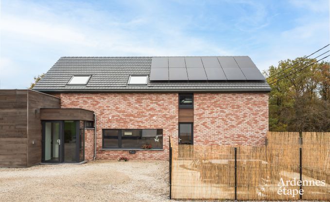 Maison de vacances spacieuse pour 8 personnes � Spa en Ardenne : 4 chambres, 2 salles de bains et terrasse priv�e � 1 km du centre-ville