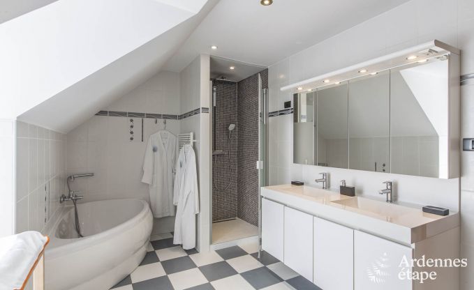 Villa de Luxe � Spa pour 13/14 personnes en Ardenne