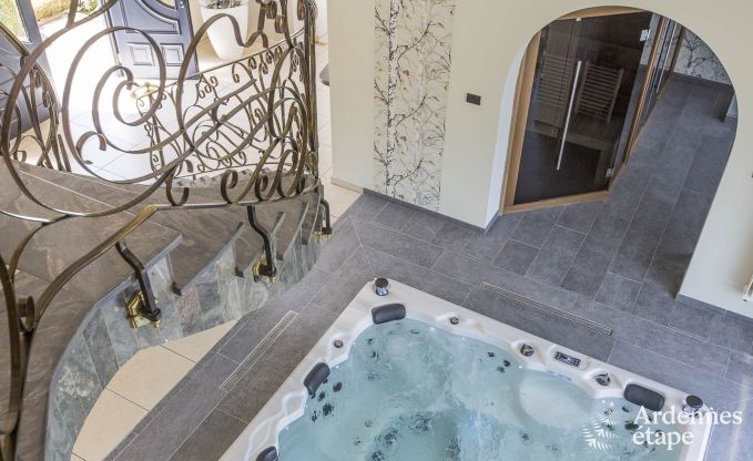 Villa de Luxe � Spa pour 13/14 personnes en Ardenne