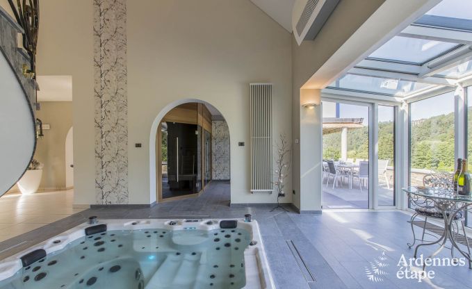 Villa de Luxe � Spa pour 13/14 personnes en Ardenne