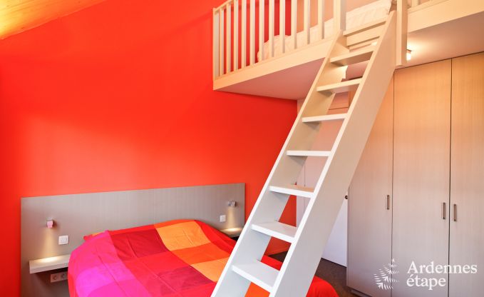 Spacieuse villa de luxe  Spa pour 15 personnes avec 5 chambres, sauna, piscine extrieure et jardin priv