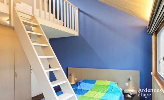 Spacieuse villa de luxe  Spa pour 15 personnes avec 5 chambres, sauna, piscine extrieure et jardin priv