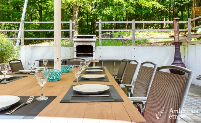 Spacieuse villa de luxe � Spa pour 15 personnes avec 5 chambres, sauna, piscine ext�rieure et jardin priv�