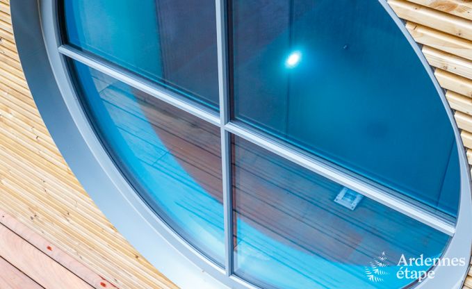 Spacieuse villa de luxe � Spa pour 15 personnes avec 5 chambres, sauna, piscine ext�rieure et jardin priv�