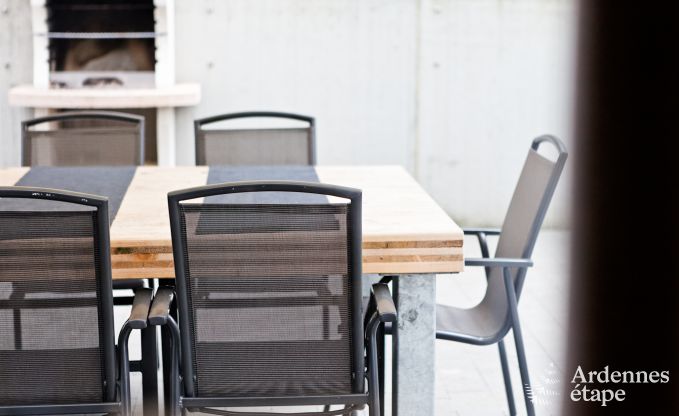 Spacieuse villa de luxe � Spa pour 15 personnes avec 5 chambres, sauna, piscine ext�rieure et jardin priv�