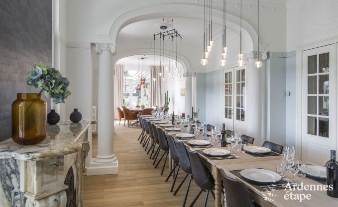 Villa de Luxe  Spa pour 22 personnes en Ardenne