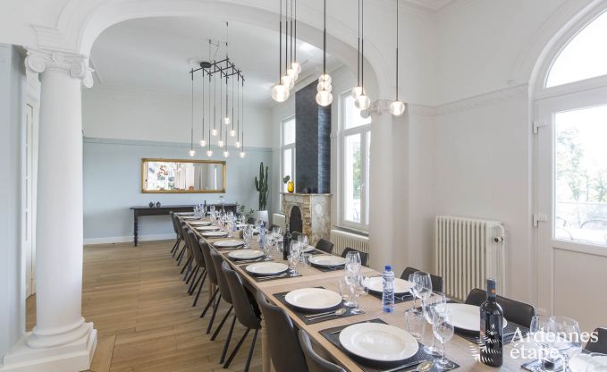 Villa de Luxe  Spa pour 22 personnes en Ardenne