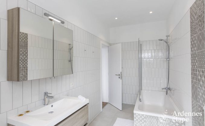 Villa de Luxe � Spa pour 22 personnes en Ardenne