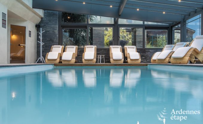 Luxueuse villa spadoise 5 étoiles pour 20 personnes avec piscine intérieure