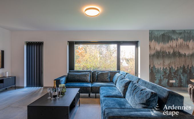 Maison de vacances haut de gamme en Ardenne : Sjour de luxe pour 10 personnes avec piscine, jacuzzi et proximit de Spa et Francorchamps