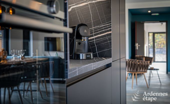 Maison de vacances haut de gamme en Ardenne : Sjour de luxe pour 10 personnes avec piscine, jacuzzi et proximit de Spa et Francorchamps