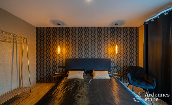 Maison de vacances haut de gamme en Ardenne : Sjour de luxe pour 10 personnes avec piscine, jacuzzi et proximit de Spa et Francorchamps