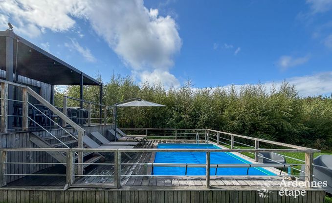 Maison de vacances haut de gamme en Ardenne : Sjour de luxe pour 10 personnes avec piscine, jacuzzi et proximit de Spa et Francorchamps