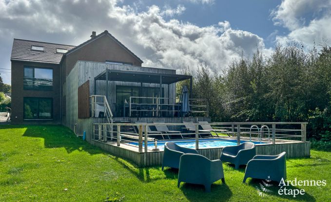 Maison de vacances haut de gamme en Ardenne : Sjour de luxe pour 10 personnes avec piscine, jacuzzi et proximit de Spa et Francorchamps