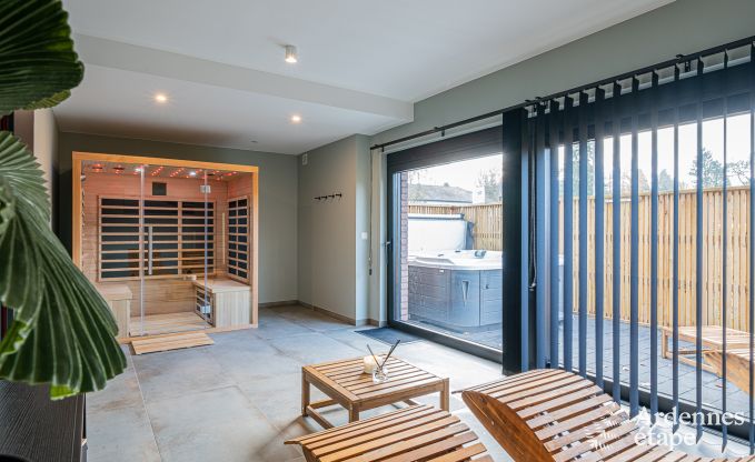 Maison de vacances haut de gamme en Ardenne : Sjour de luxe pour 10 personnes avec piscine, jacuzzi et proximit de Spa et Francorchamps