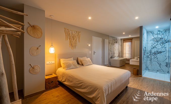 Maison de vacances haut de gamme en Ardenne : Sjour de luxe pour 10 personnes avec piscine, jacuzzi et proximit de Spa et Francorchamps