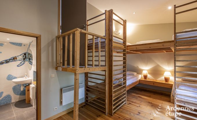 Gte insolite  Spa pour 24 personnes en Ardenne