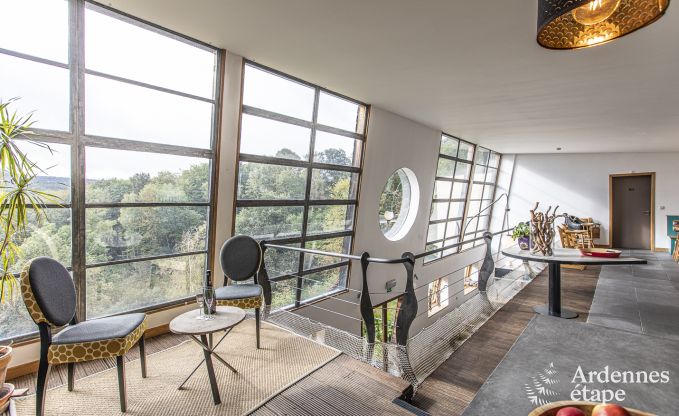 Gte insolite  Spa pour 24 personnes en Ardenne