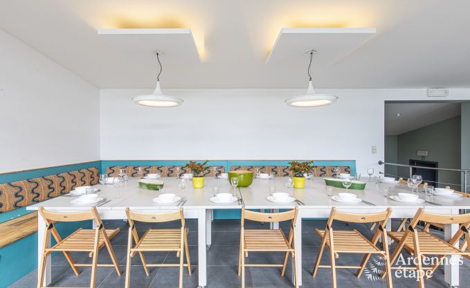 Gte insolite  Spa pour 24 personnes en Ardenne