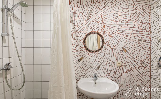 Gte insolite  Spa pour 24 personnes en Ardenne