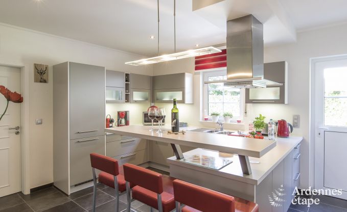 Maison de vacances  Spa pour 12 personnes en Ardenne