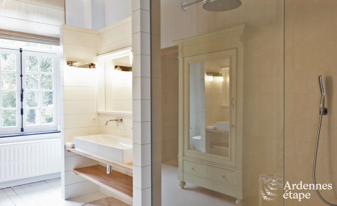 Villa de Luxe  Spa pour 14 personnes en Ardenne