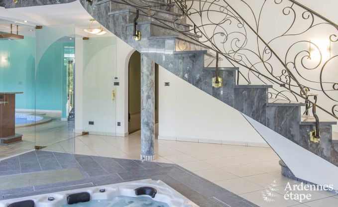 Villa de Luxe � Spa pour 13/14 personnes en Ardenne