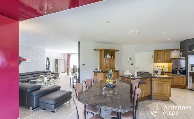 Villa de Luxe � Spa pour 13/14 personnes en Ardenne
