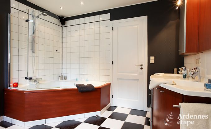 Villa de Luxe  Spa pour 6 personnes en Ardenne