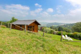 Confortable chalet de vacances pour 2 avec vue sublime sur Stavelot