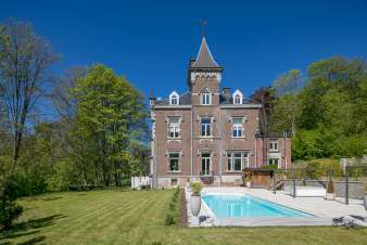 Chteau de luxe  Stavelot pour 8 avec piscine et jardin dans la Haute Fagne