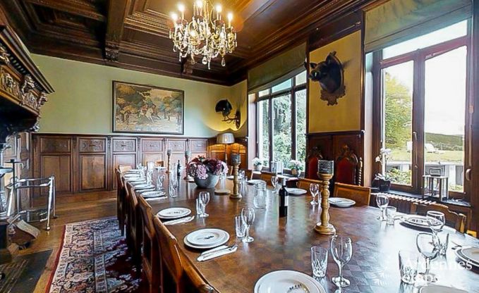 Chteau de luxe en Ardenne pour 28 personnes  Stavelot avec sauna, jacuzzi et aire de jeux