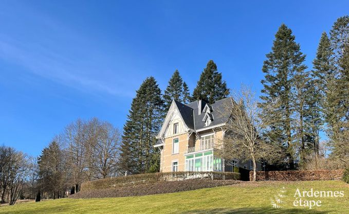 Chteau de luxe en Ardenne pour 28 personnes  Stavelot avec sauna, jacuzzi et aire de jeux