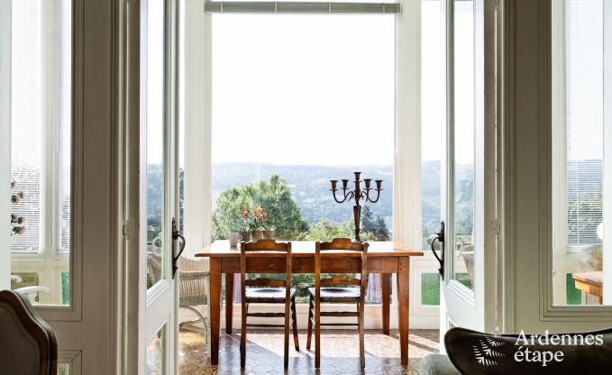 Ch�teau de luxe en Ardenne pour 28 personnes � Stavelot avec sauna, jacuzzi et aire de jeux